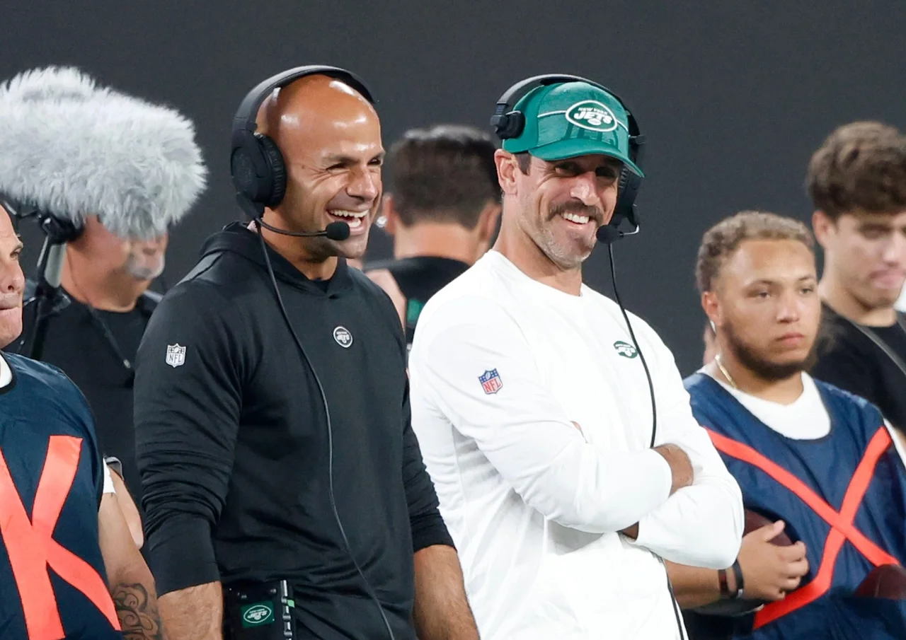 East Rutherford, United States. 19th Aug, 2023. New York Jets head coach Robert Saleh stands with quarterback Aaron Rodgers on the sidelines in the first half against the Tampa Bay Buccaneers in a preseason game at MetLife Stadium in East Rutherford, New Jersey on Saturday, August 19, 2023. Photo by John Angelillo/UPI Credit: UPI/Alamy Live News
