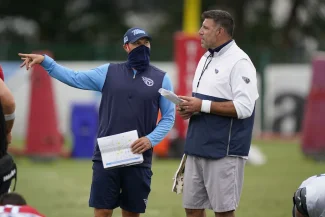 Jon Robinsonand Mike Vrabel