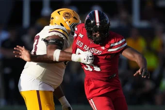 Titans Mock Draft: Mike Herndon Goes Edge Early, Builds Through the Trenches