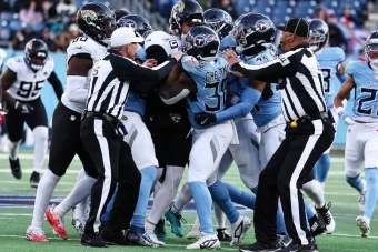 What Blake Beddingfield Saw: Titans’ Sloppy Loss, Cam Ward Concerns, JC Latham Red Flags