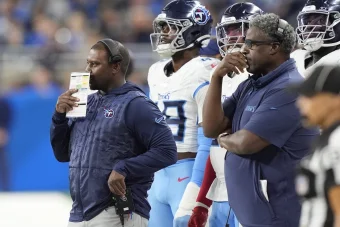 As Titans Plot for Future, Dennard Wilson Is Left Coaching Scraps