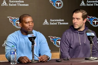 Coordinator Dennard Wilson Offers View of Titans' Attacking Defense