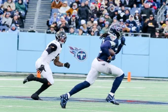 Derrick Henry Busts Out, Thanks the Avocado Guy, Heads For A Burger