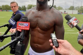 After Weekend in Pads, Titans Should Approach 'Football Shape'