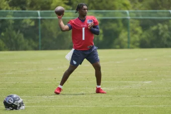 Middle of the Field, Center of the Plan: Titans Building Around What Cam Ward Does Best