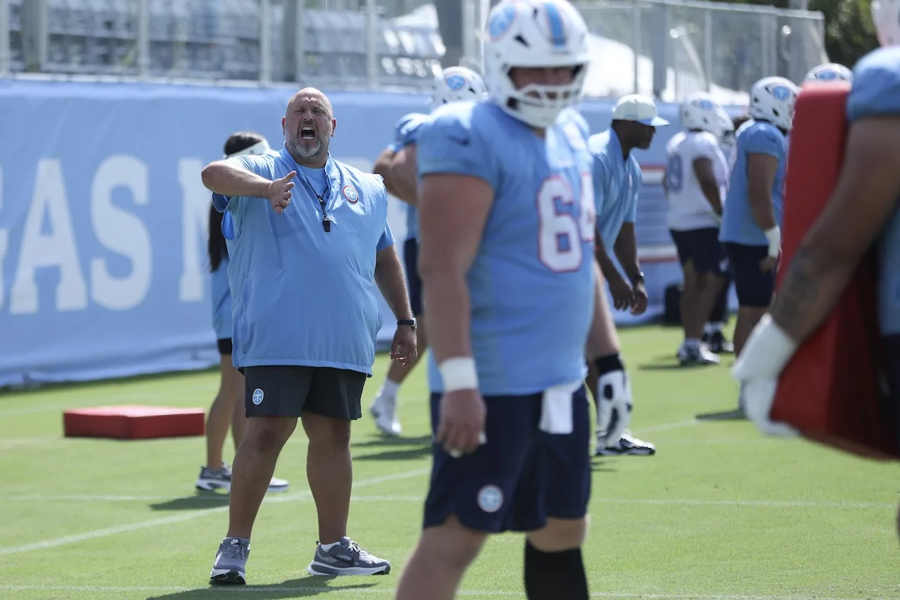 Why Robert Saleh's Titans Believe Some Football Drills Aren't Football Enough
