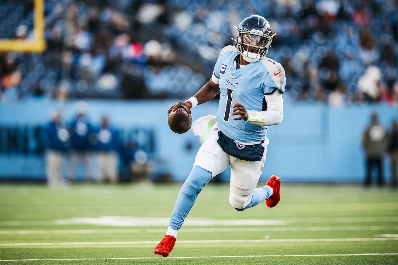 Titans: Cam Ward Shows Cracks as Mike McCoy’s Leadership Vacuum Deepens