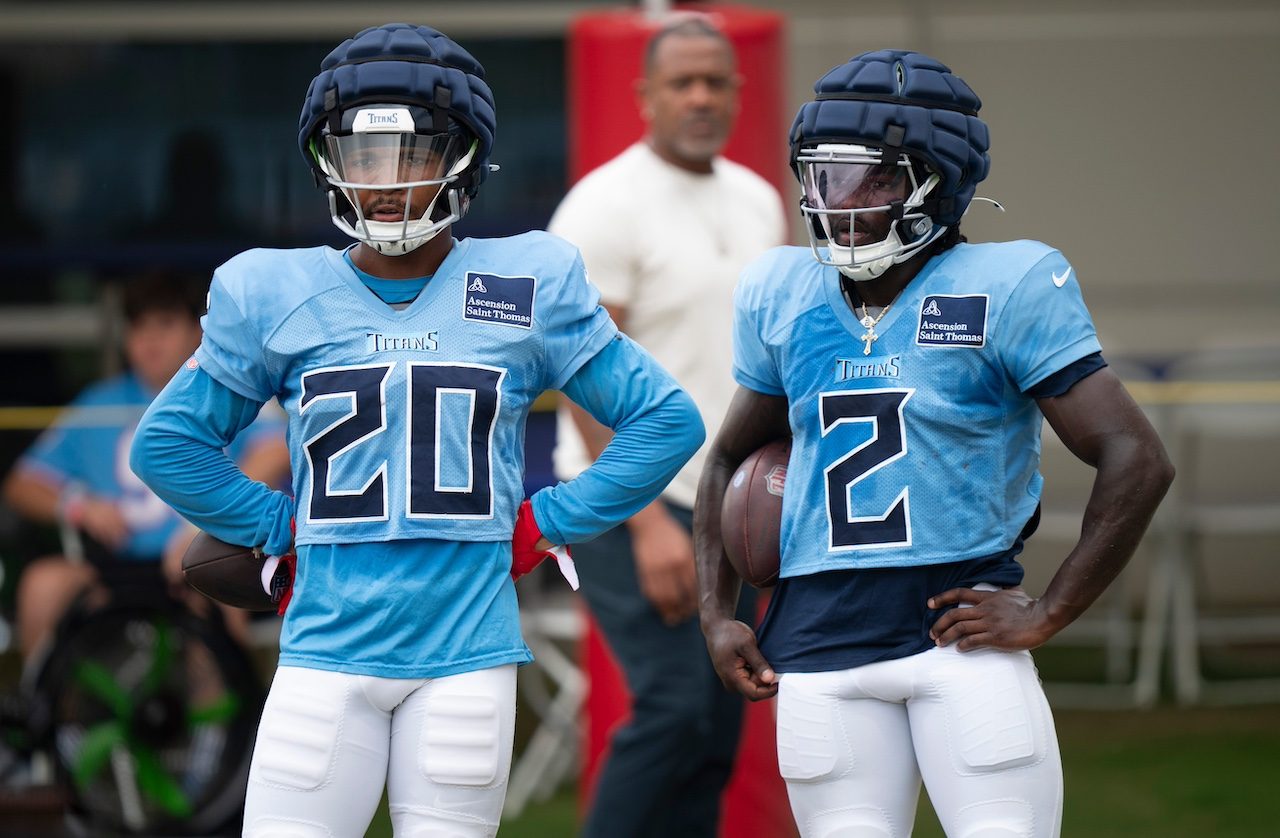 Bill Callahan Expects Some Early Contact for Titans' Running Backs