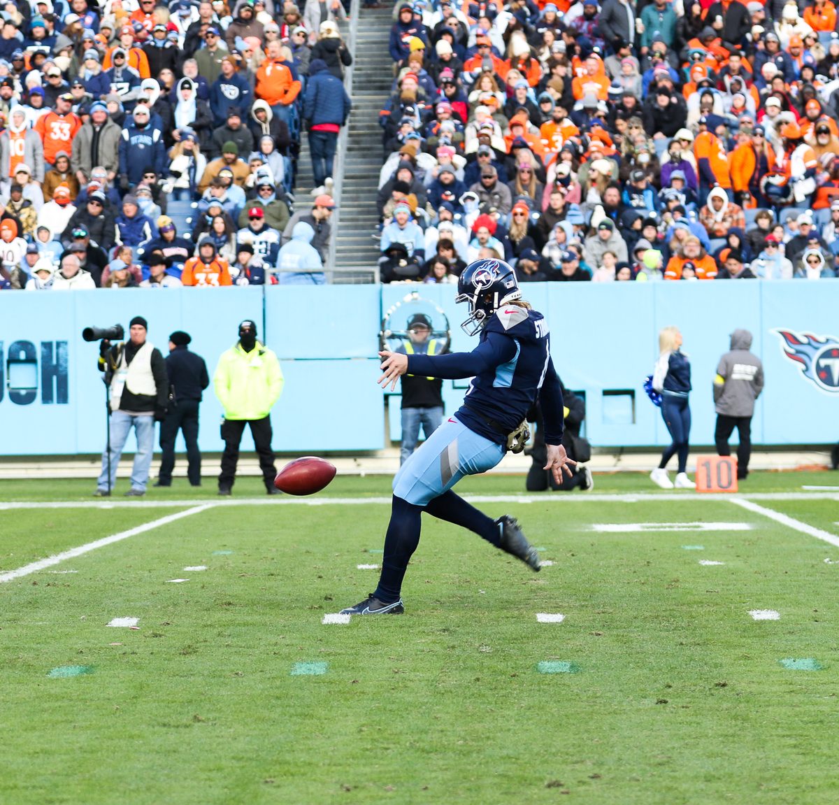 Injury Updates on Titans' Ryan Stonehouse, Caleb Farley