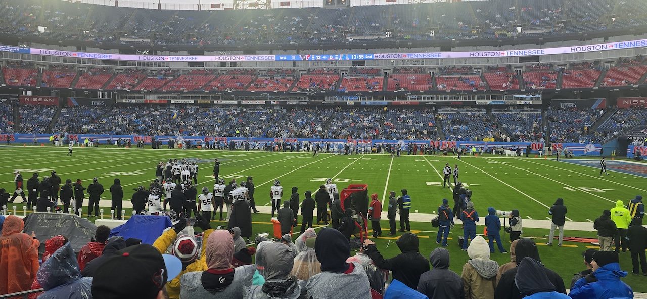 Nissan Stadium Crowd, Week 18 2024