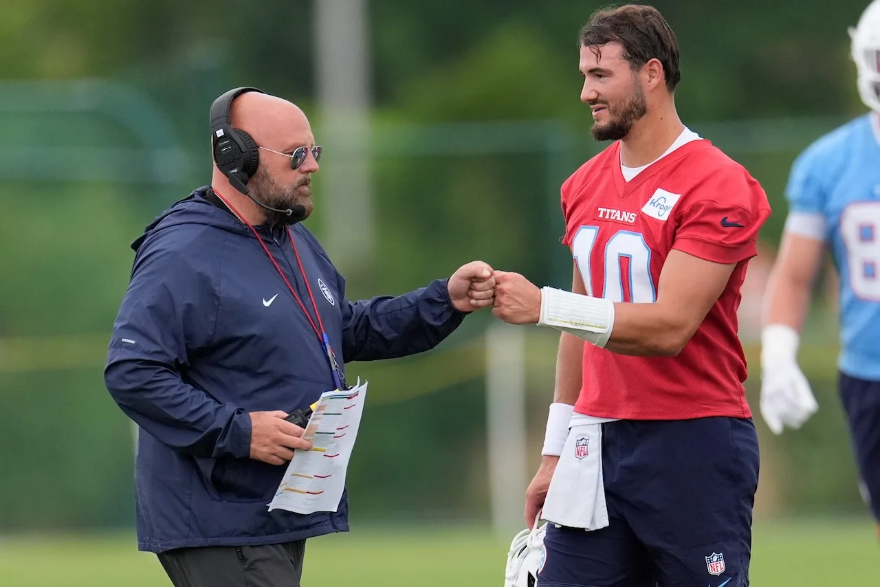 Mitch Trubisky Knows the Quarterback Trap Cam Ward Can Avoid With Brian Daboll