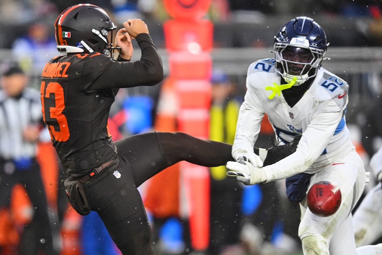 Titans’ Rare Win Scrambles Draft Talk and Lifts a Locker Room in Cleveland